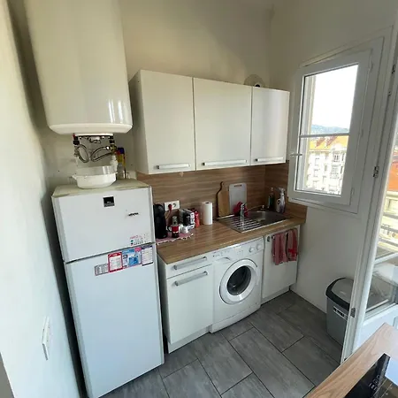 Avec Vue Sur * ニース