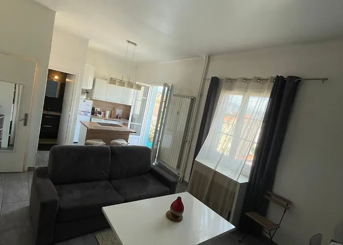 Appartement Avec Vue Sur *